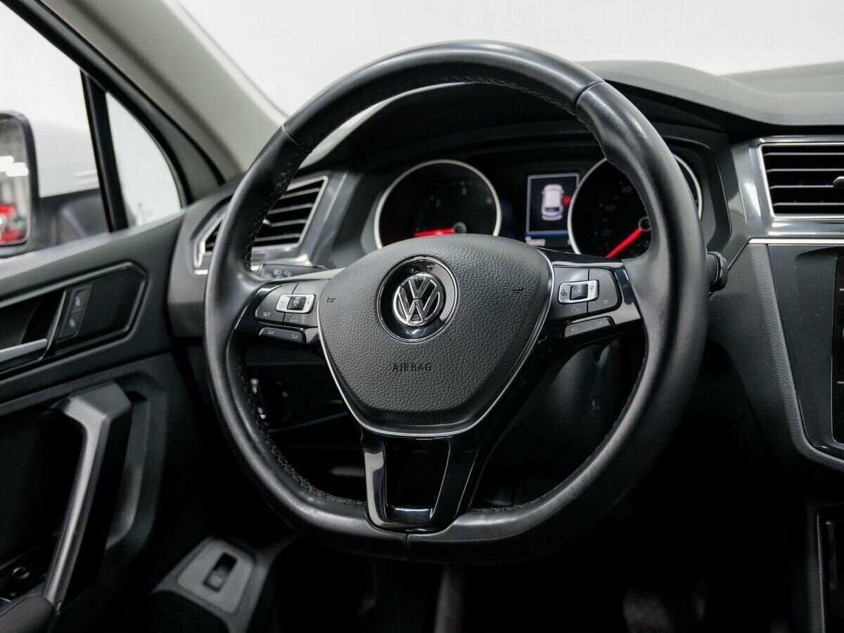 Купить Volkswagen Tiguan, 2018, 120 199 км.. Фото: #11