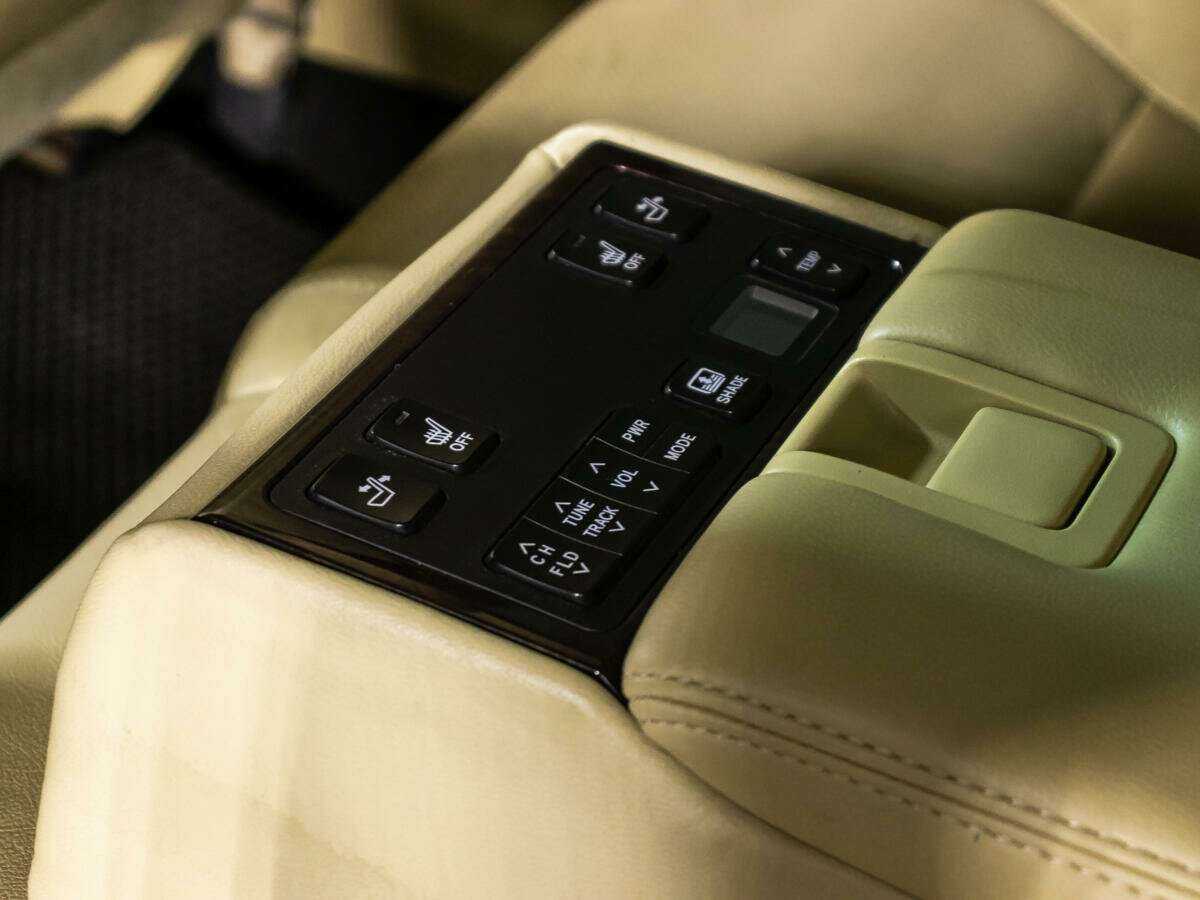 Купить Toyota Camry, 2017, 231 701 км.. Фото: #21