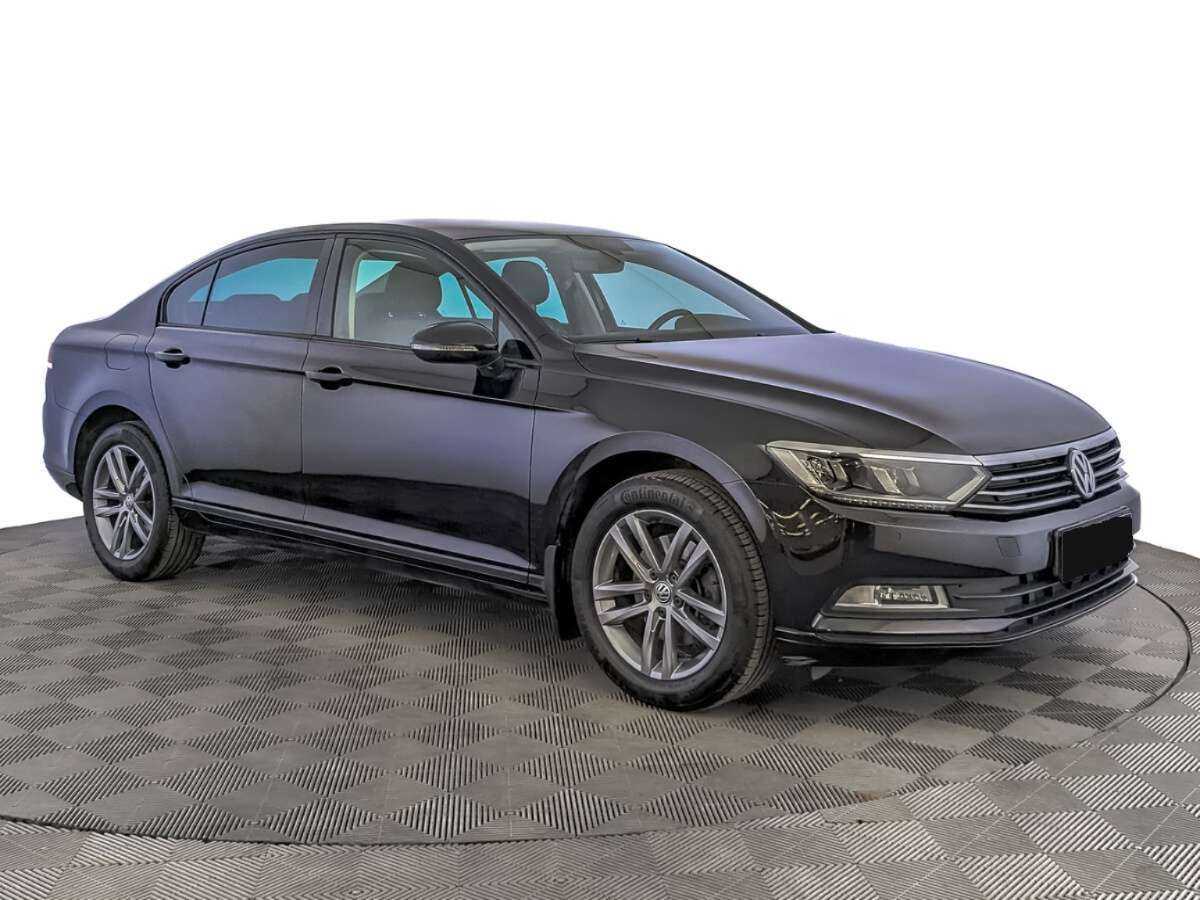 Купить Volkswagen Passat, 2016, 61 012 км.. Фото: #2