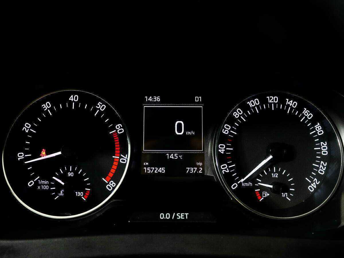 Купить Skoda Rapid, 2016, 157 245 км.. Фото: #9