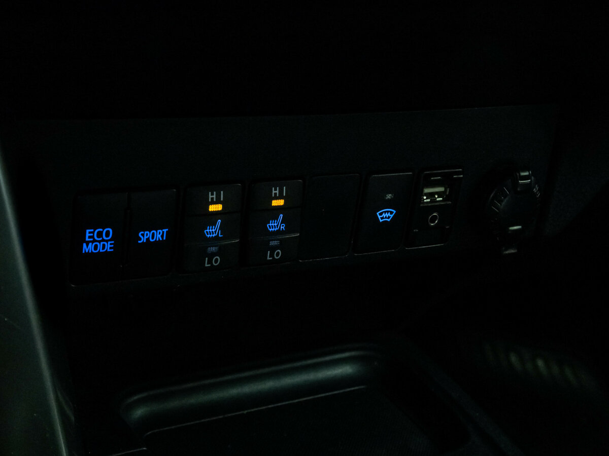 Купить Toyota RAV4, 2016, 118 908 км.. Фото: #10