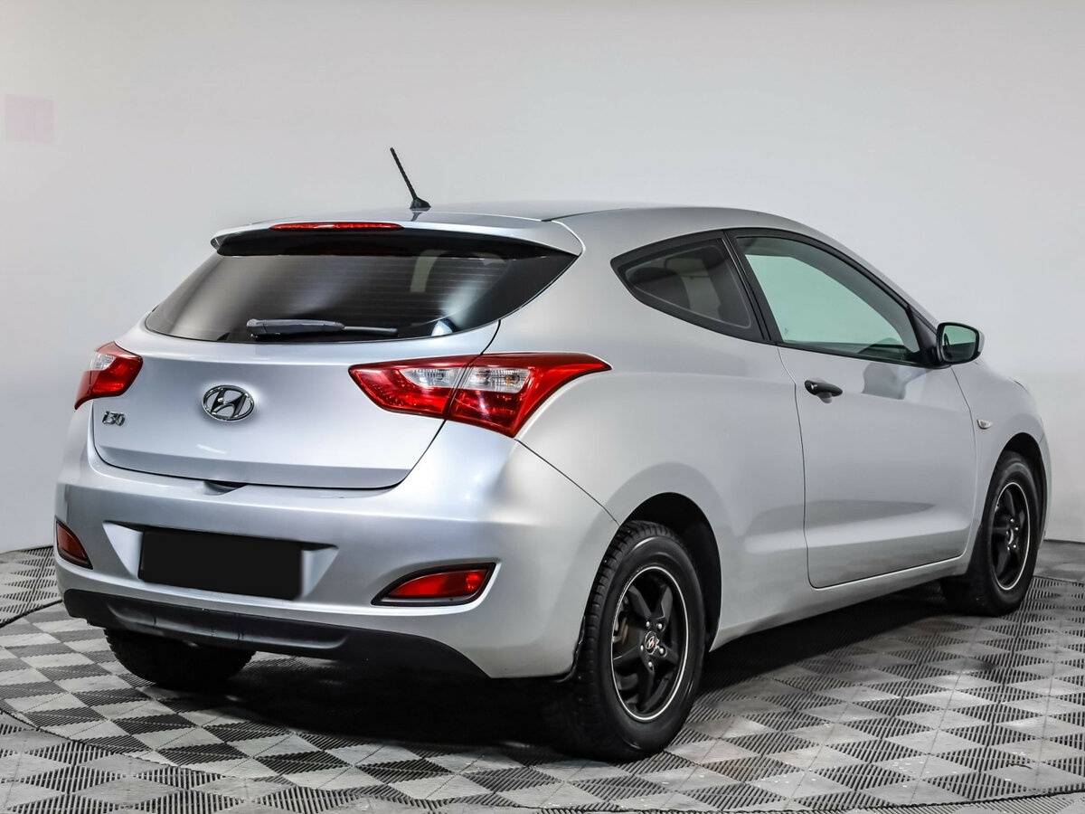 Купить Hyundai i30, 2013, 78 939 км.. Фото: #3