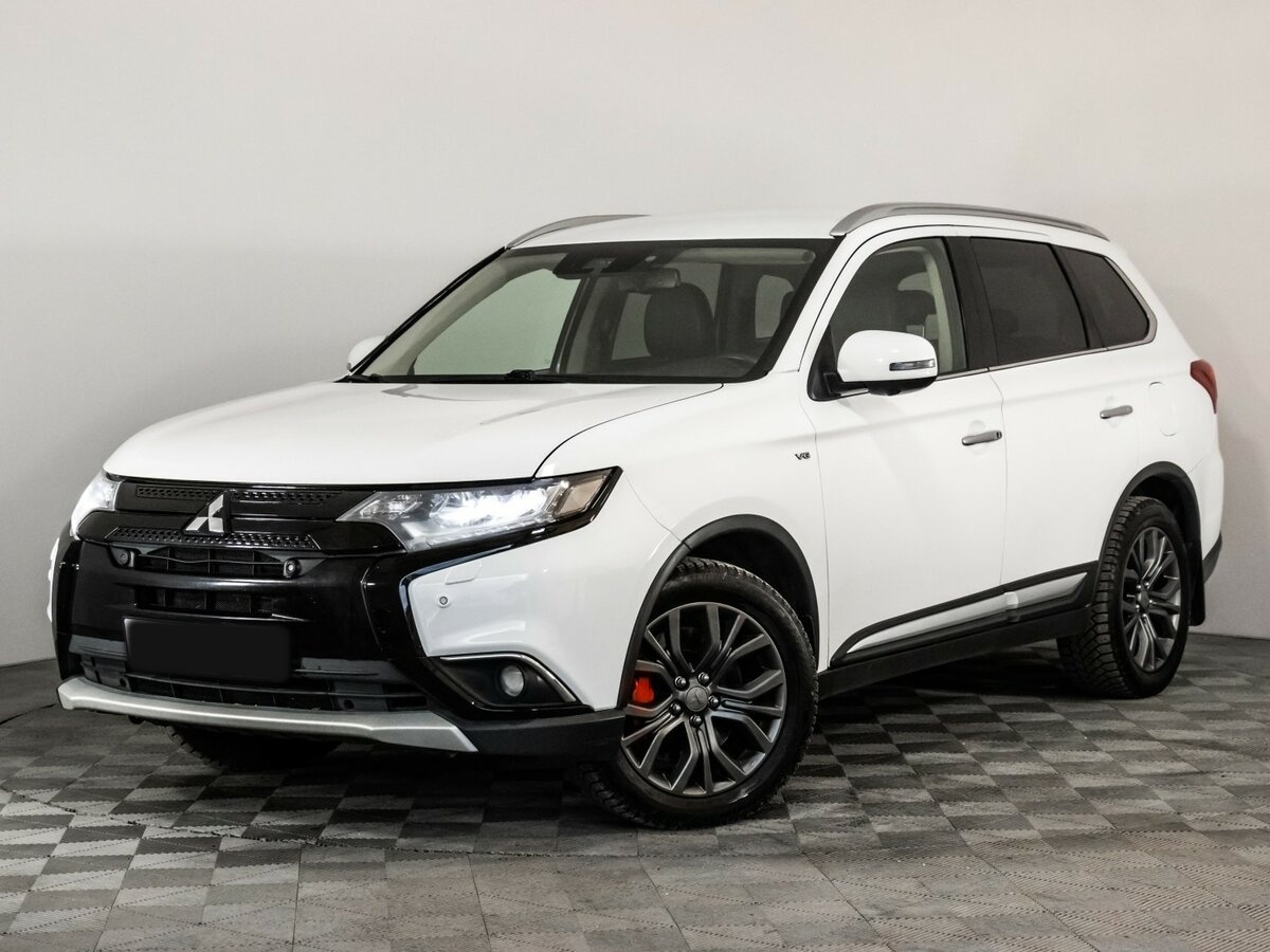 Купить Mitsubishi Outlander, 2017, 191 296 км.. Посмотреть фото