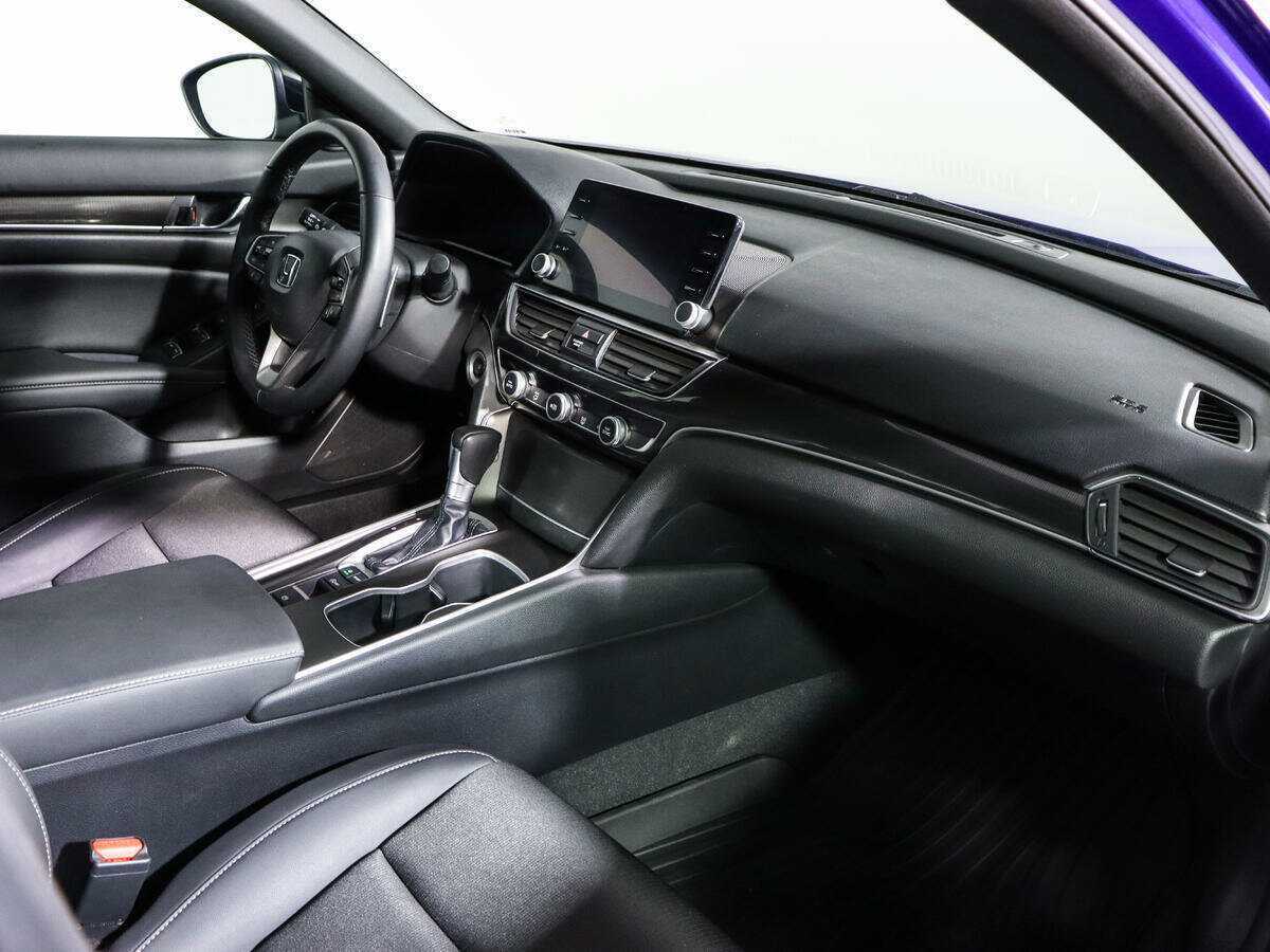 Купить Honda Accord, 2022, 10 620 км.. Фото: #5