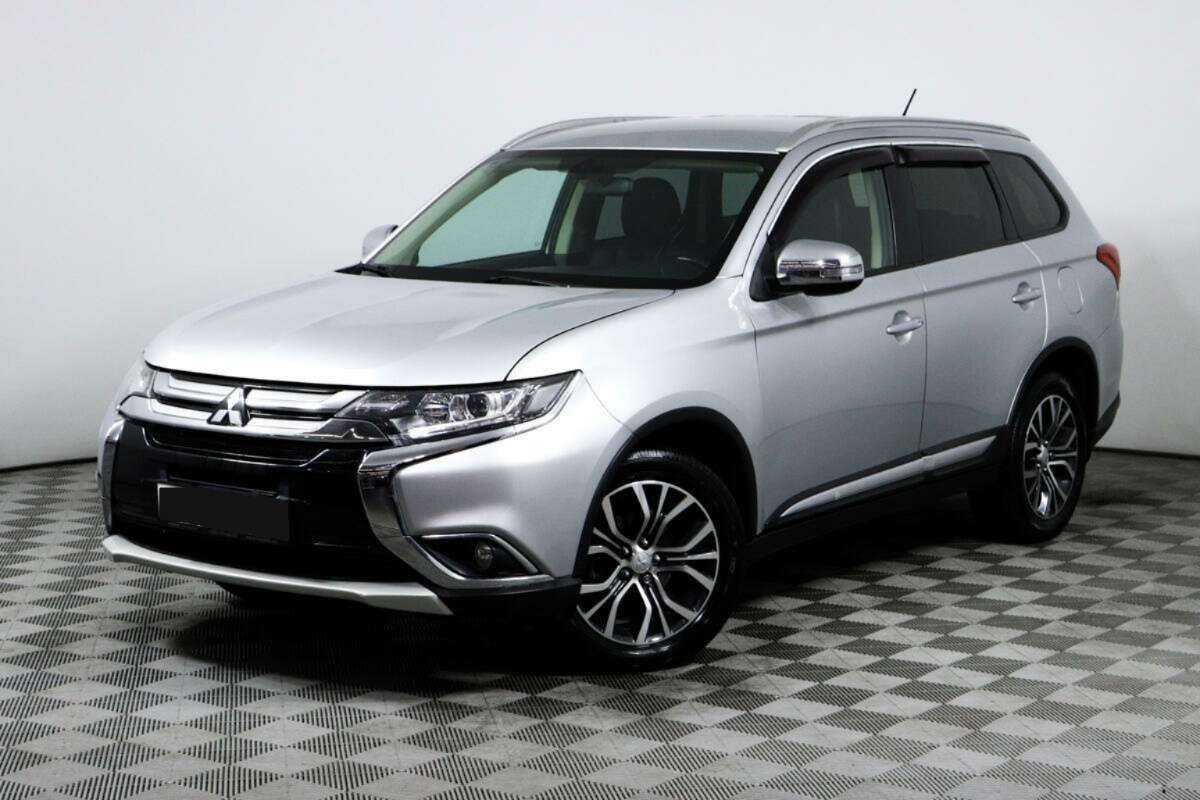 Купить Mitsubishi Outlander, 2015, 72 276 км.. Посмотреть фото