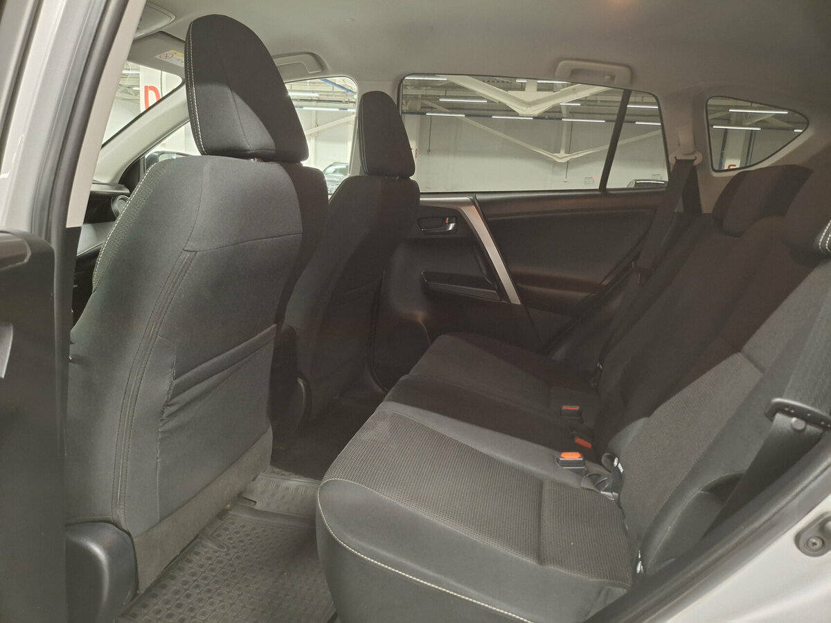 Купить Toyota RAV4, 2019, 114 654 км.. Фото: #11