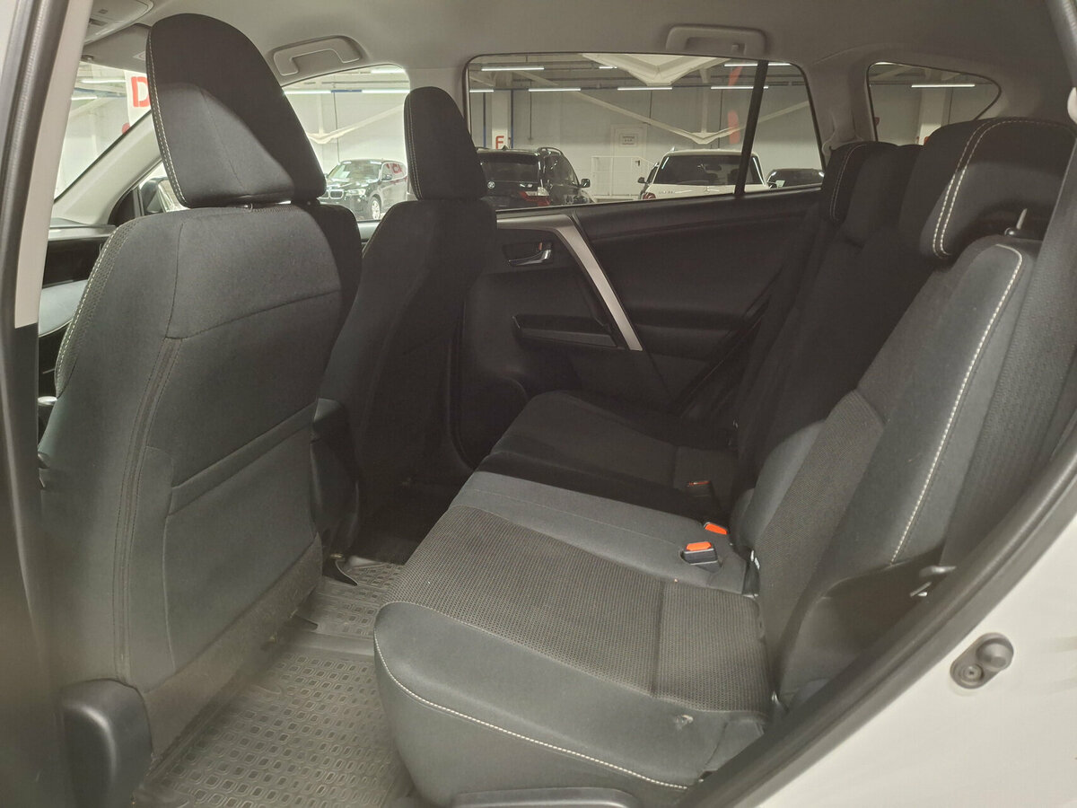 Купить Toyota RAV4, 2016, 145 854 км.. Фото: #11
