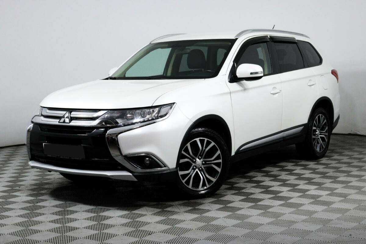 Купить Mitsubishi Outlander, 2015, 70 761 км.. Посмотреть фото