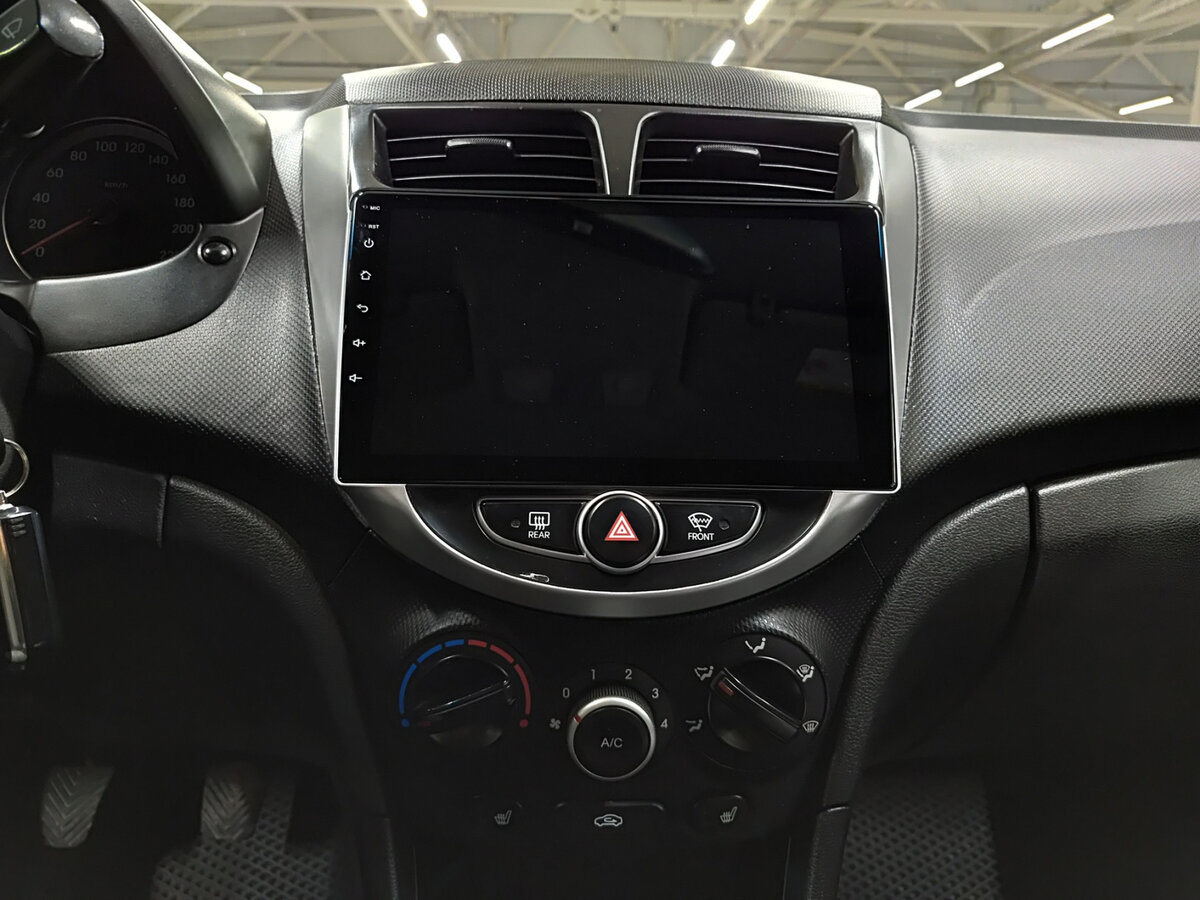 Купить Hyundai Solaris, 2013, 231 294 км.. Фото: #14