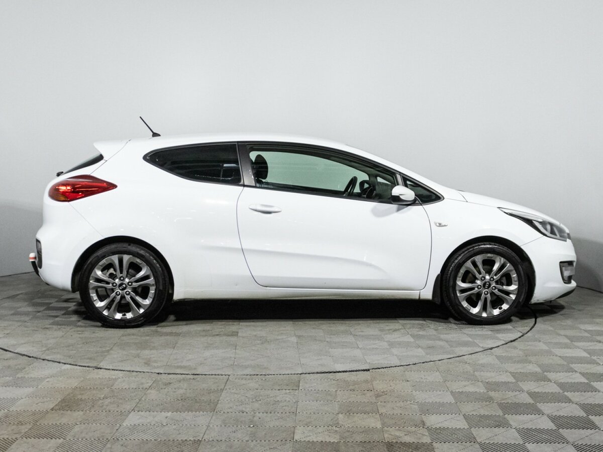 Купить Kia Ceed, 2013, 132 298 км.. Фото: #3