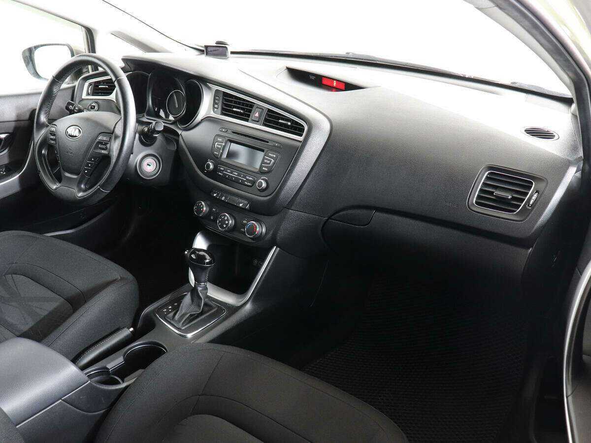 Купить Kia Ceed, 2016, 80 415 км.. Фото: #9