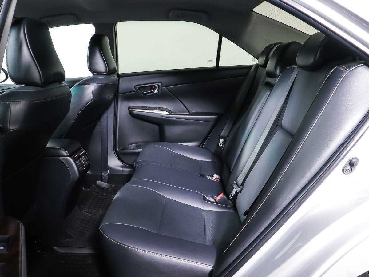 Купить Toyota Camry, 2017, 106 985 км.. Фото: #9