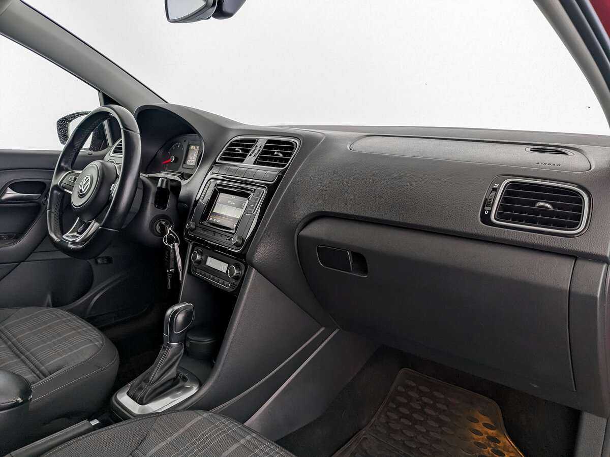 Купить Volkswagen Polo, 2017, 128 160 км.. Фото: #8