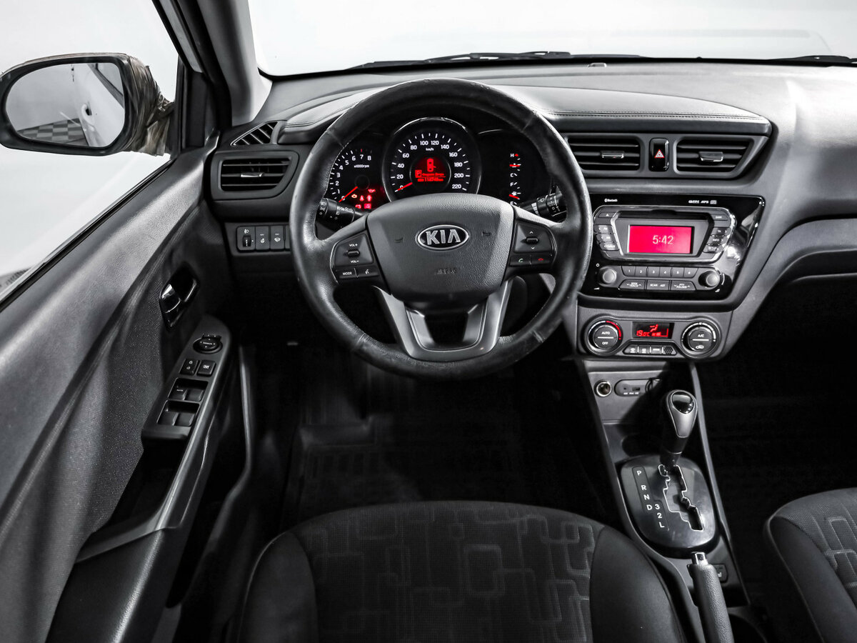 Купить Kia Rio, 2013, 118 747 км.. Фото: #8