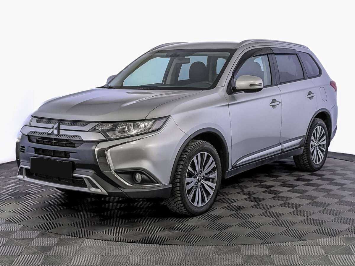 Купить Mitsubishi Outlander, 2020, 106 268 км.. Посмотреть фото