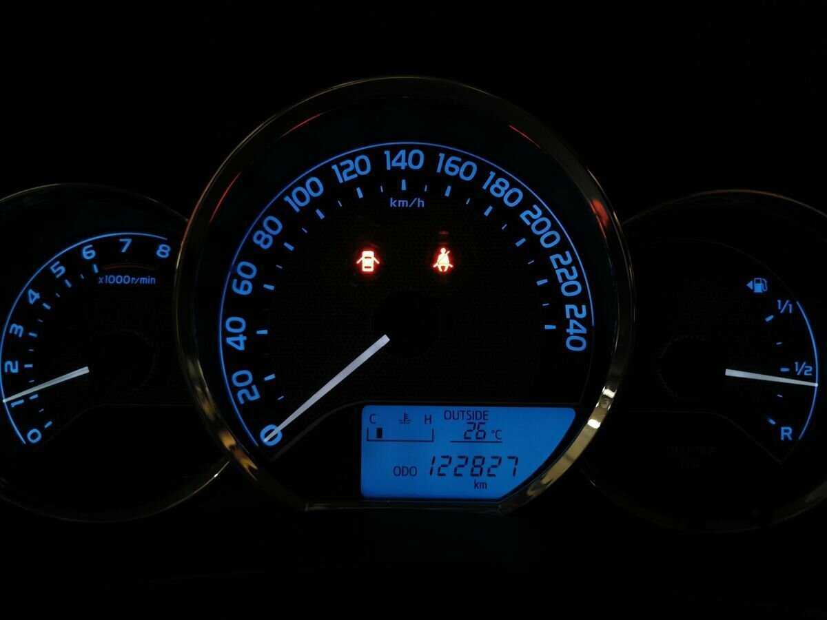 Купить Toyota Corolla, 2013, 122 825 км.. Фото: #15