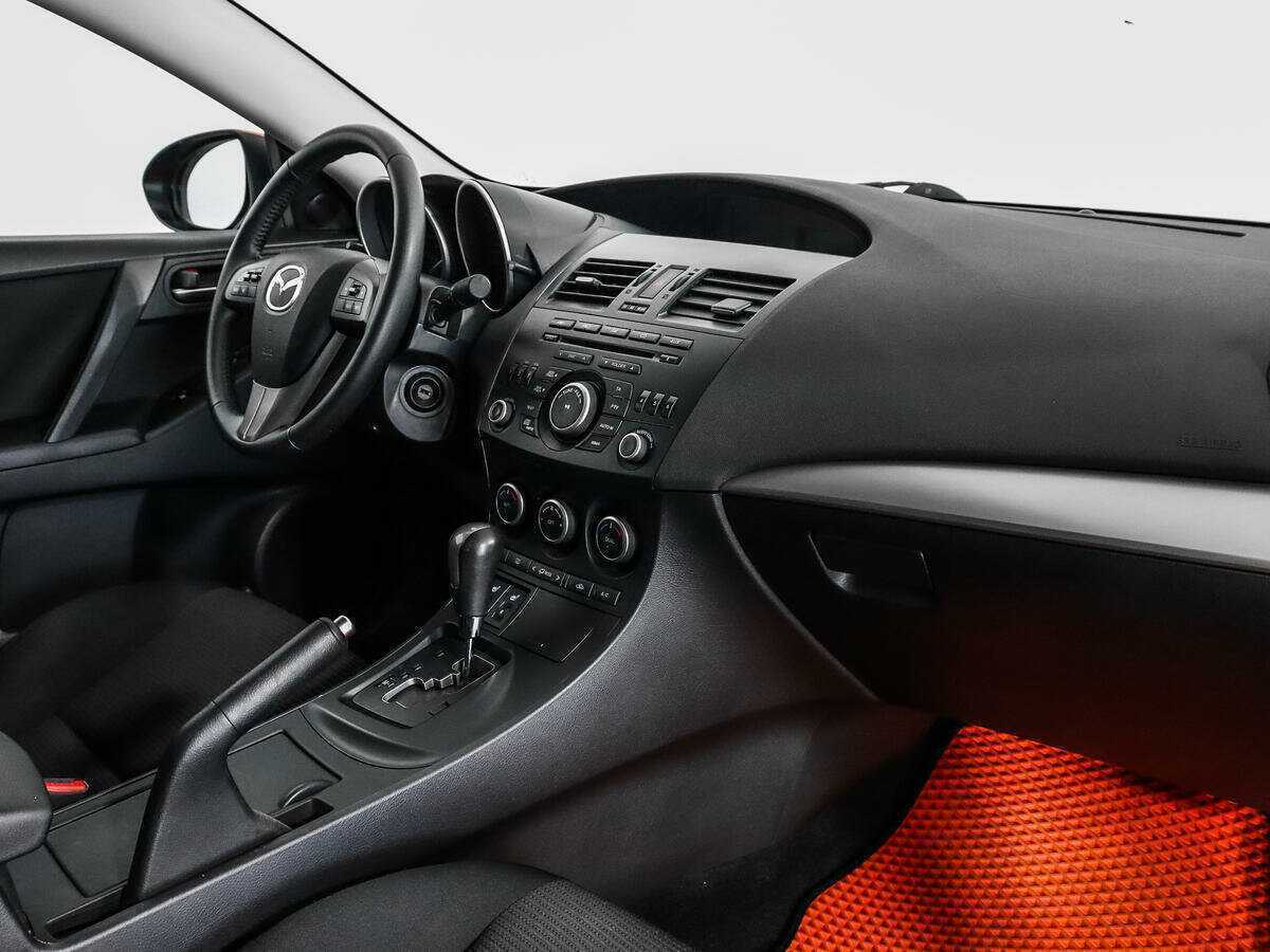 Купить Mazda 3, 2012, 105 799 км.. Фото: #10