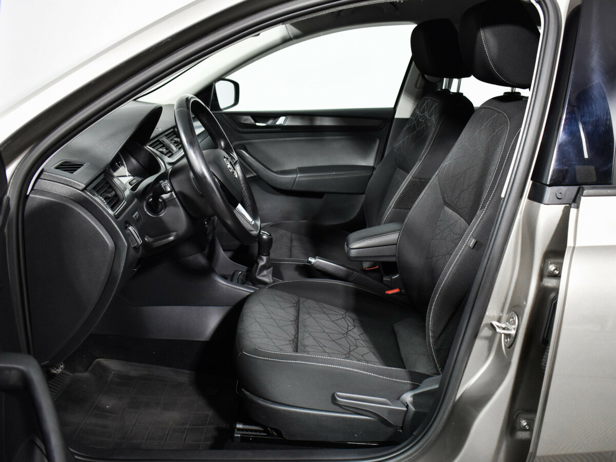 Купить Skoda Rapid, 2019, 189 228 км.. Фото: #9