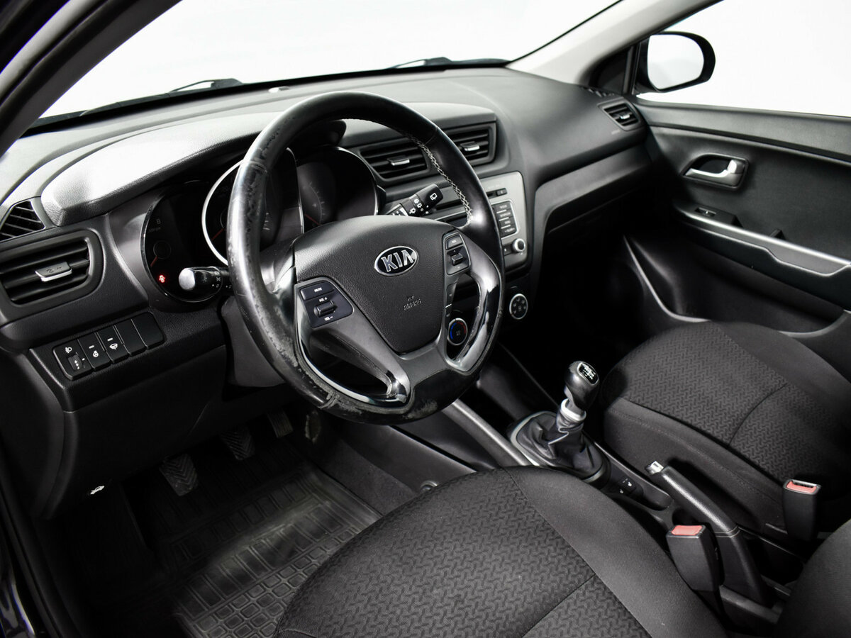 Купить Kia Rio, 2016, 268 625 км.. Фото: #8
