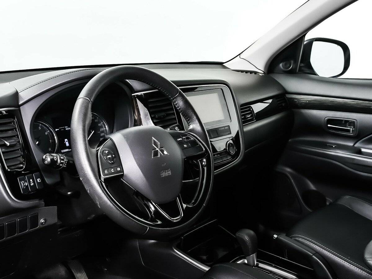 Купить Mitsubishi Outlander, 2018, 38 812 км.. Фото: #12