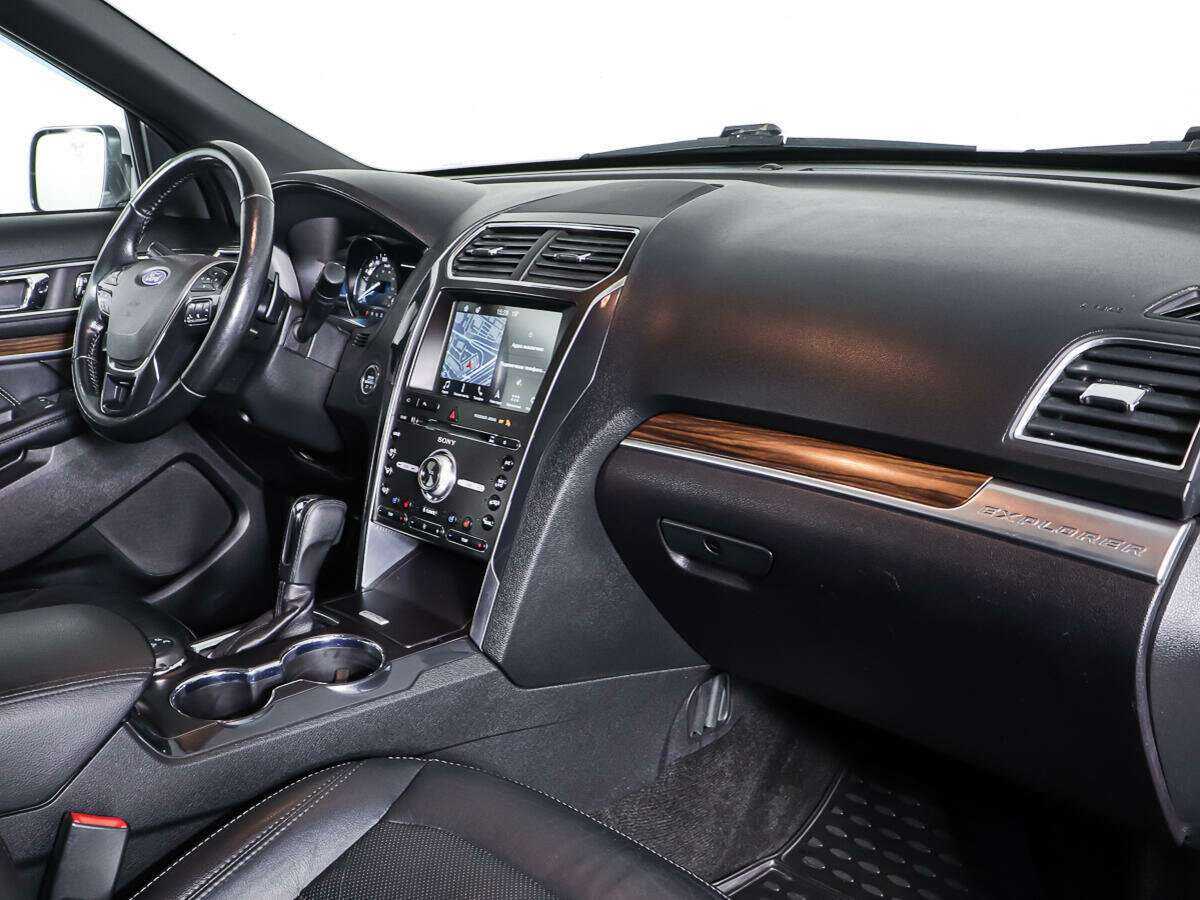 Купить Ford Explorer, 2017, 120 000 км.. Фото: #8