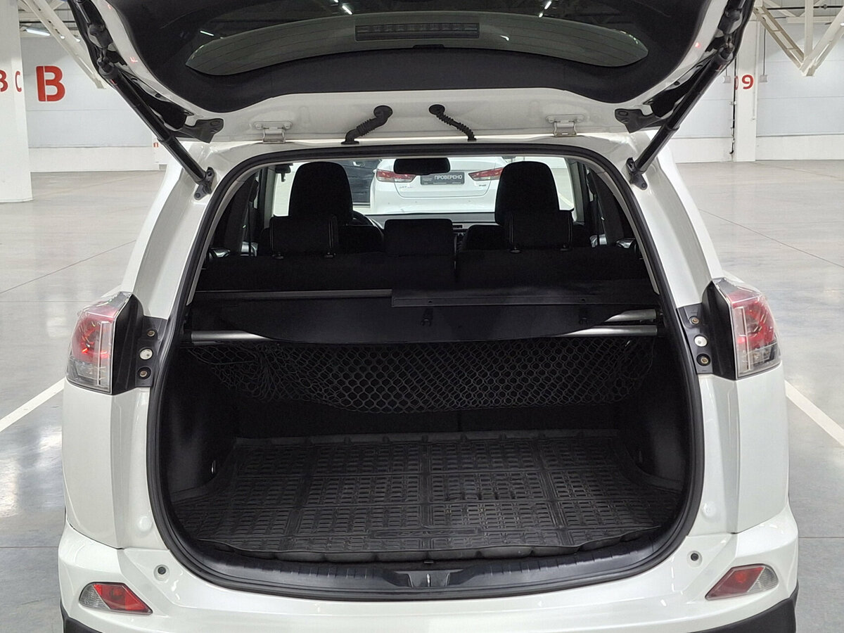 Купить Toyota RAV4, 2016, 145 854 км.. Фото: #9