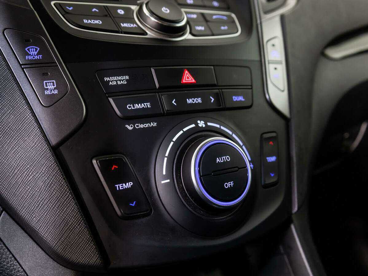 Купить Hyundai Santa Fe, 2013, 183 836 км.. Фото: #12