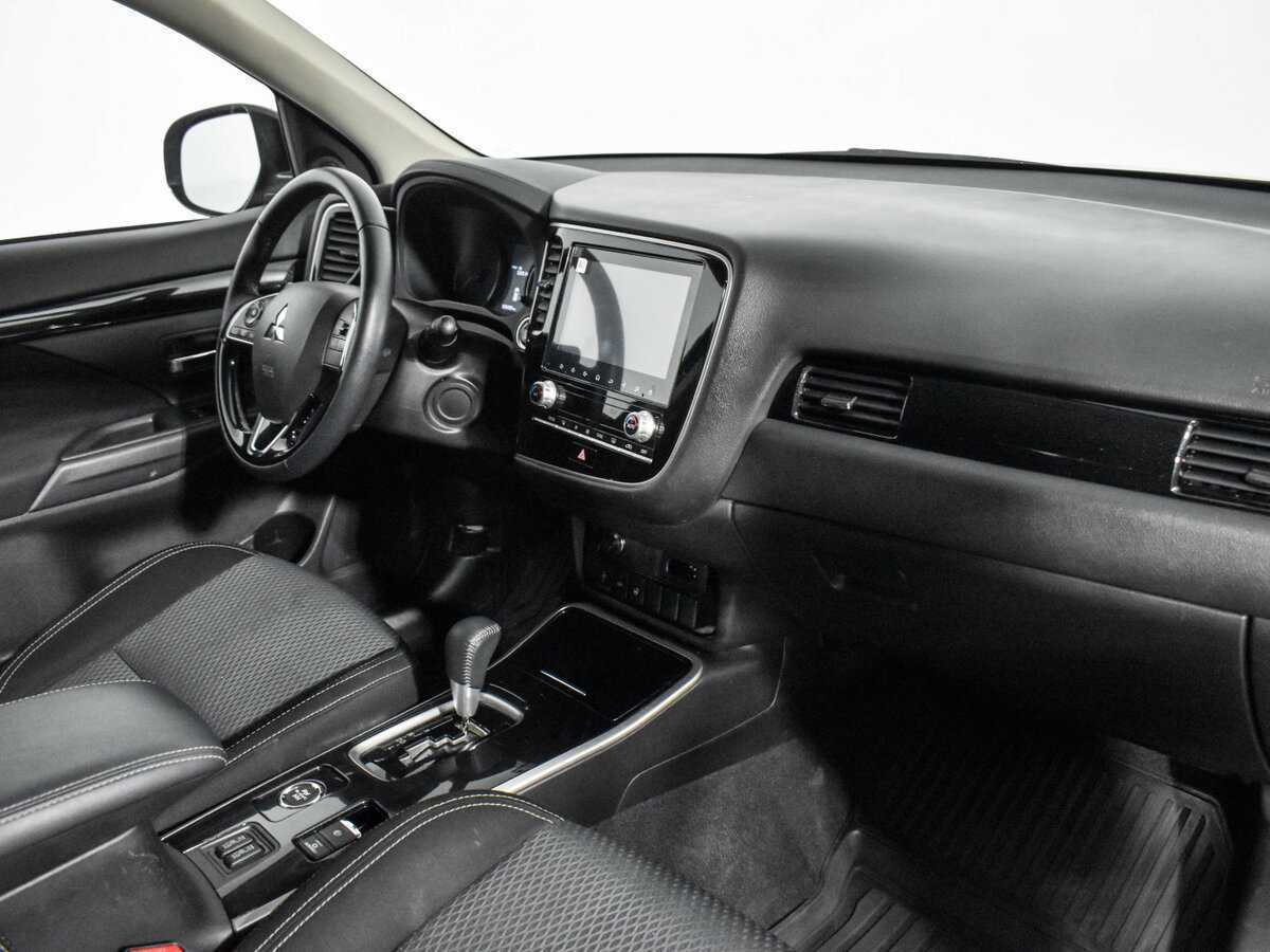 Купить Mitsubishi Outlander, 2021, 36 408 км.. Фото: #13