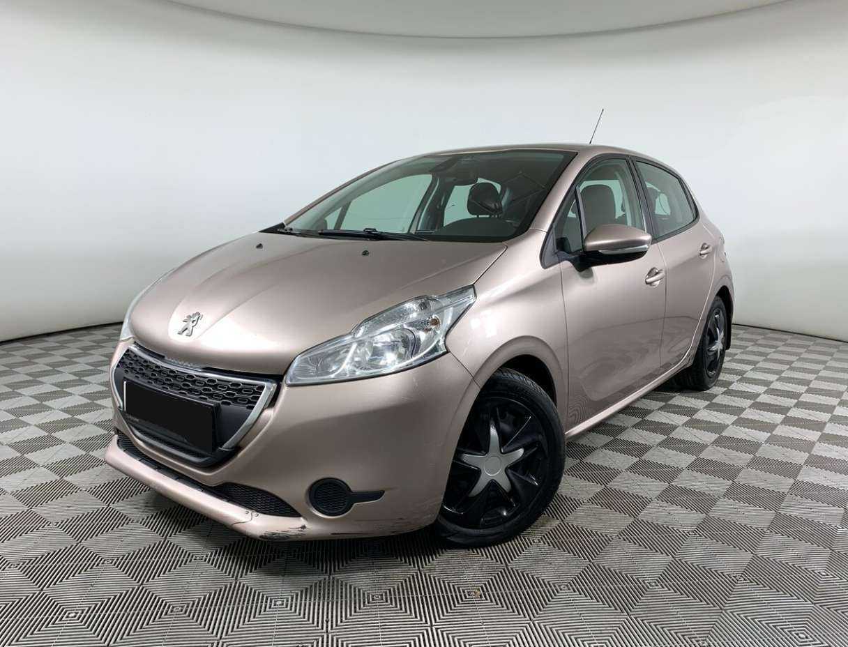 Купить Peugeot 208, 2013, 146 165 км.. Фото: #0