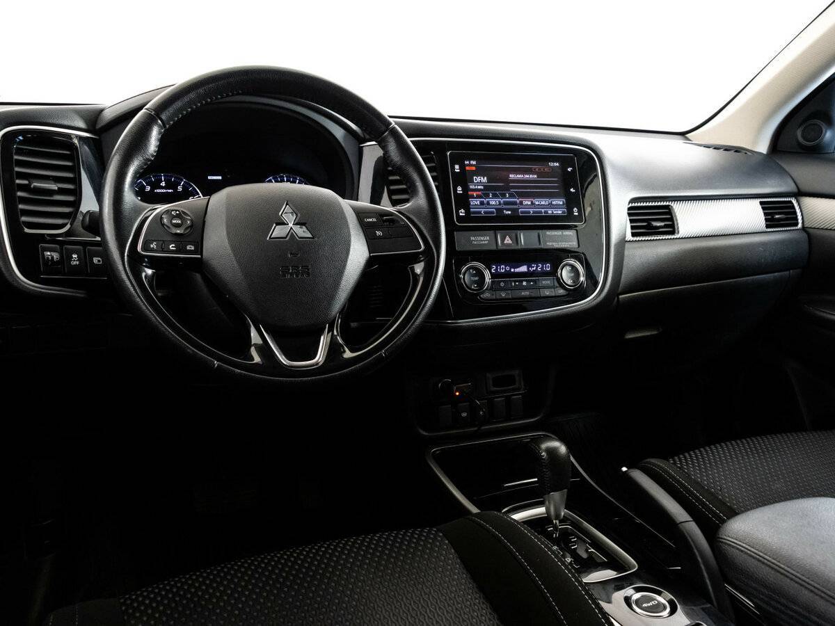 Купить Mitsubishi Outlander, 2018, 112 633 км.. Фото: #8
