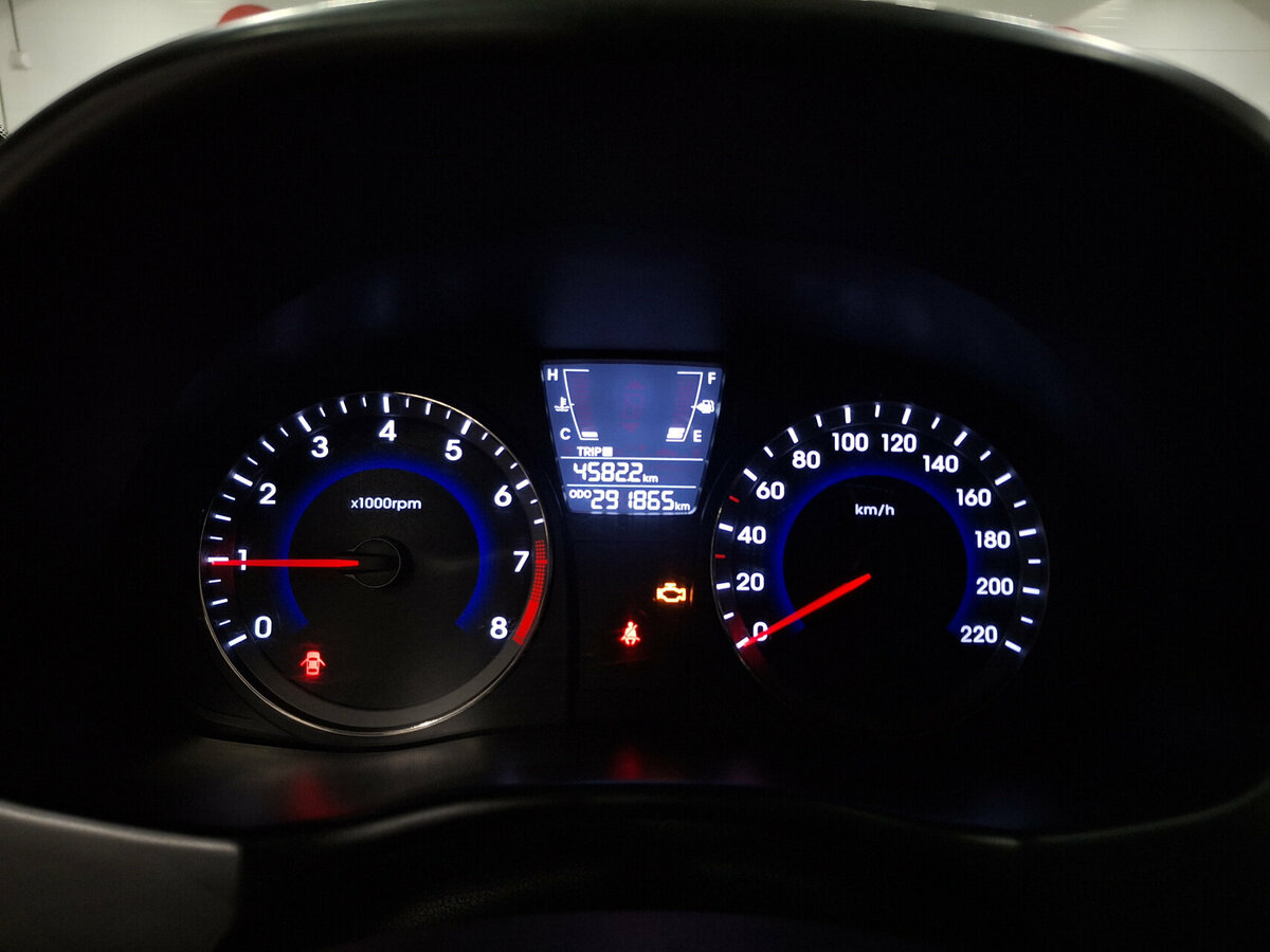 Купить Hyundai Solaris, 2014, 291 865 км.. Фото: #12