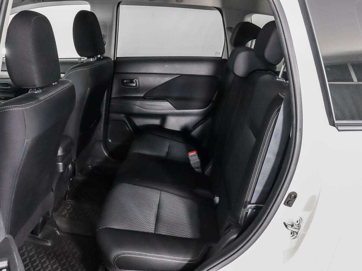 Купить Mitsubishi Outlander, 2016, 140 397 км.. Фото: #9