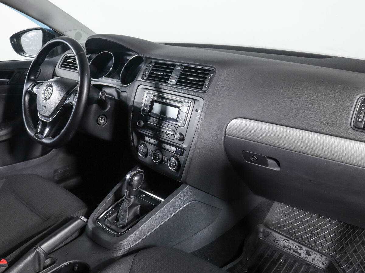 Купить Volkswagen Jetta, 2015, 134 800 км.. Фото: #6