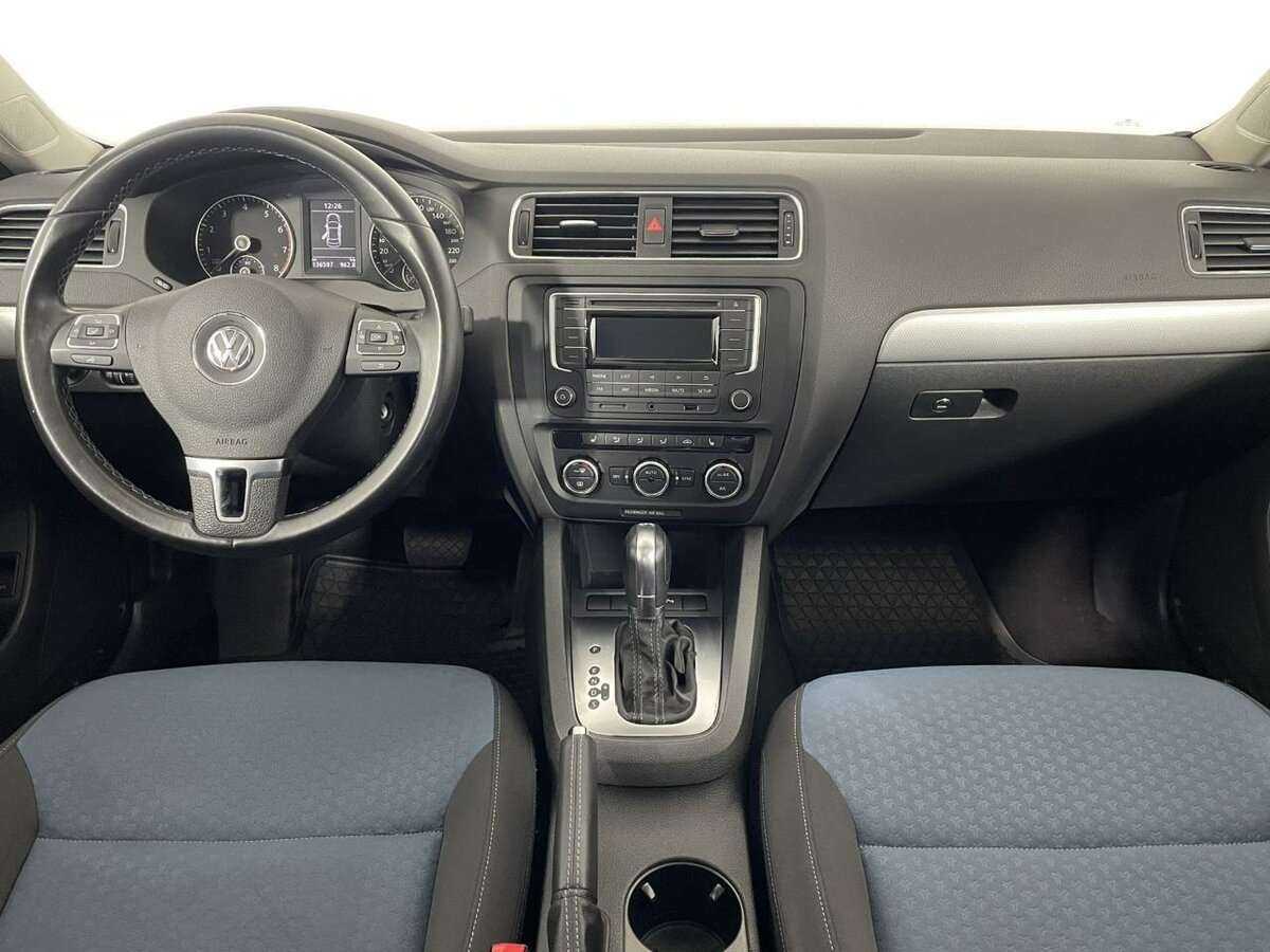 Купить Volkswagen Jetta, 2013, 135 662 км.. Фото: #6