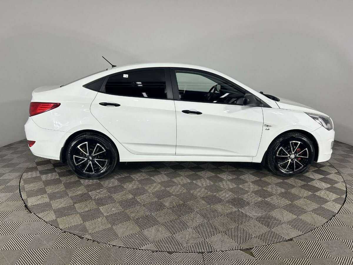 Купить Hyundai Solaris, 2015, 130 893 км.. Фото: #3