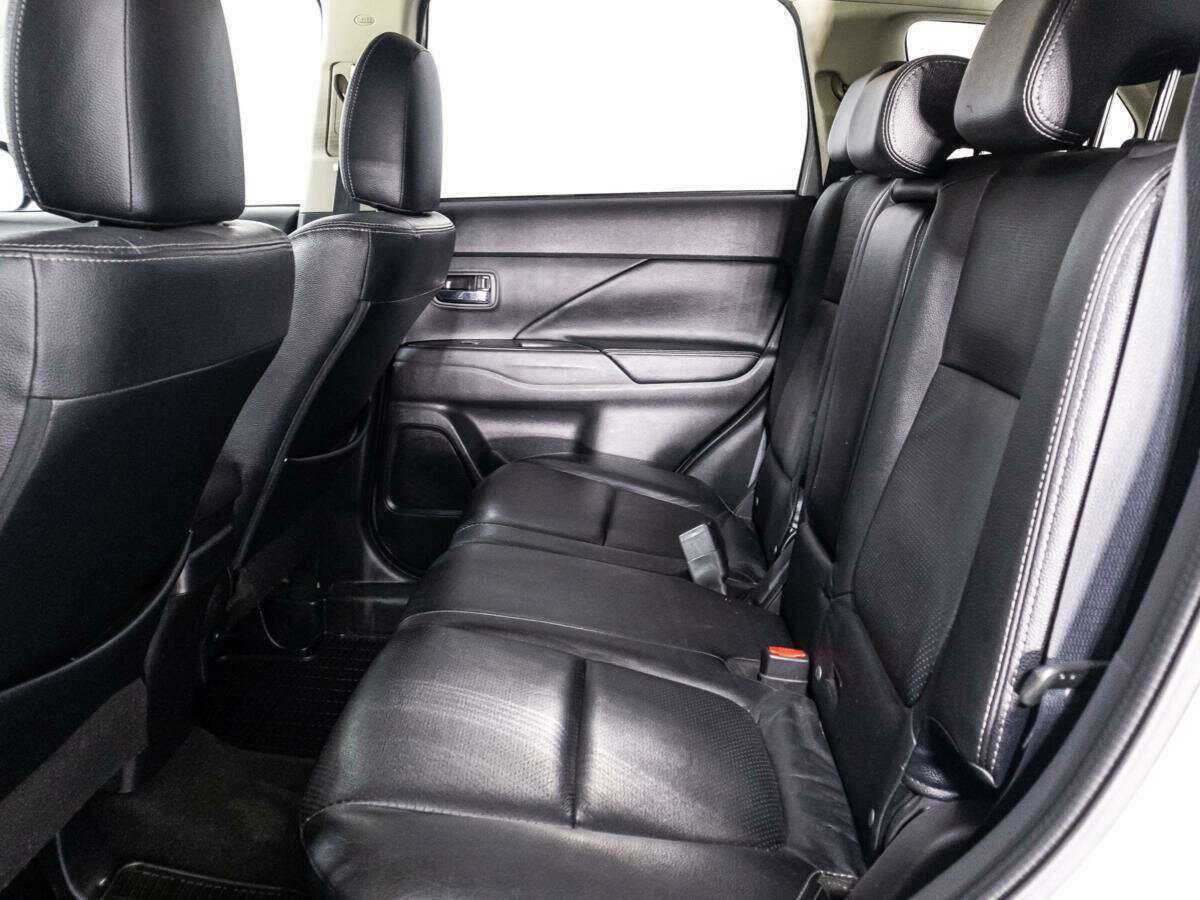 Купить Mitsubishi Outlander, 2015, 136 683 км.. Фото: #9