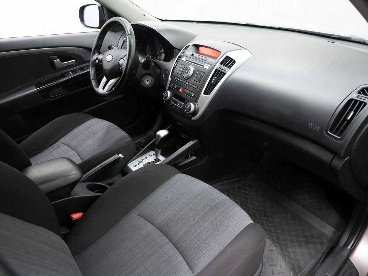 Купить Kia Ceed, 2012, 207 297 км.. Фото: #10