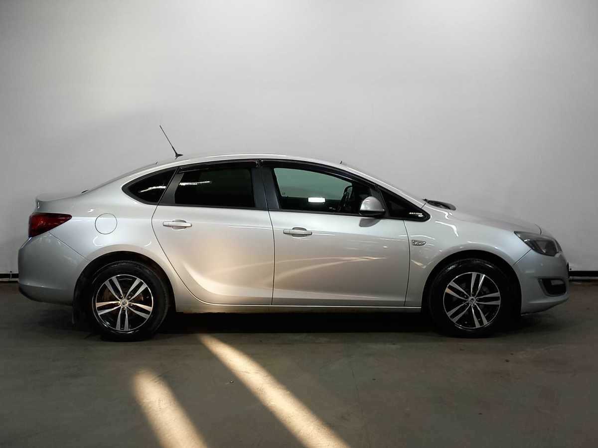 Купить Opel Astra, 2012, 181 509 км.. Фото: #3
