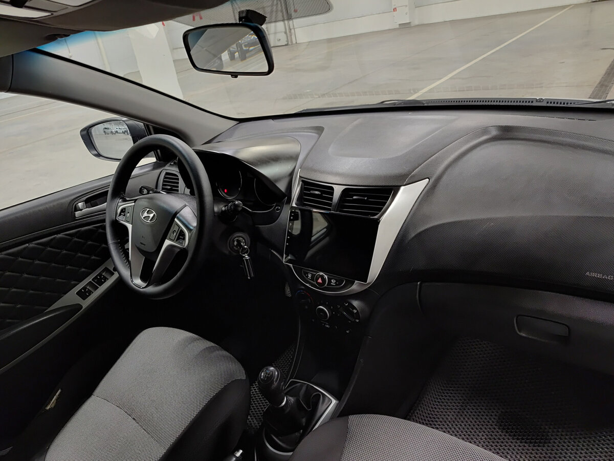 Купить Hyundai Solaris, 2013, 231 294 км.. Фото: #10