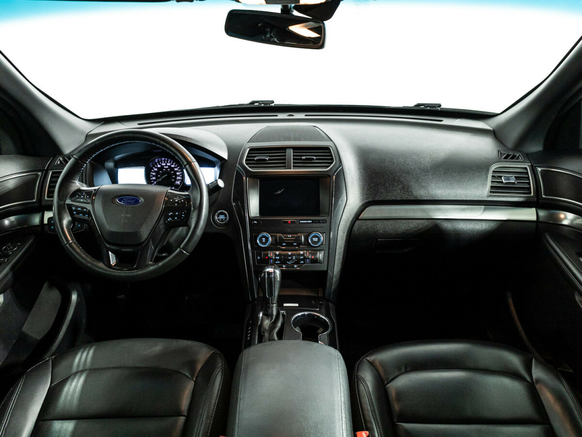 Купить Ford Explorer, 2018, 146 961 км.. Фото: #10