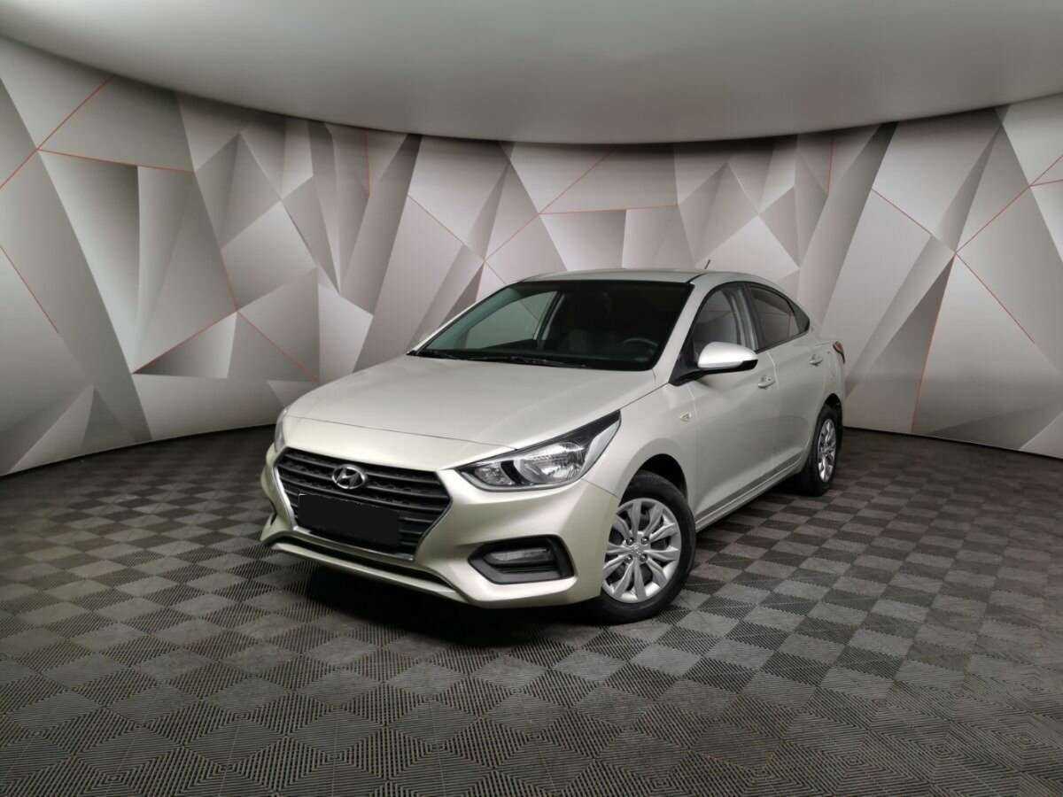 Купить Hyundai Solaris, 2017, 108 077 км.. Посмотреть фото