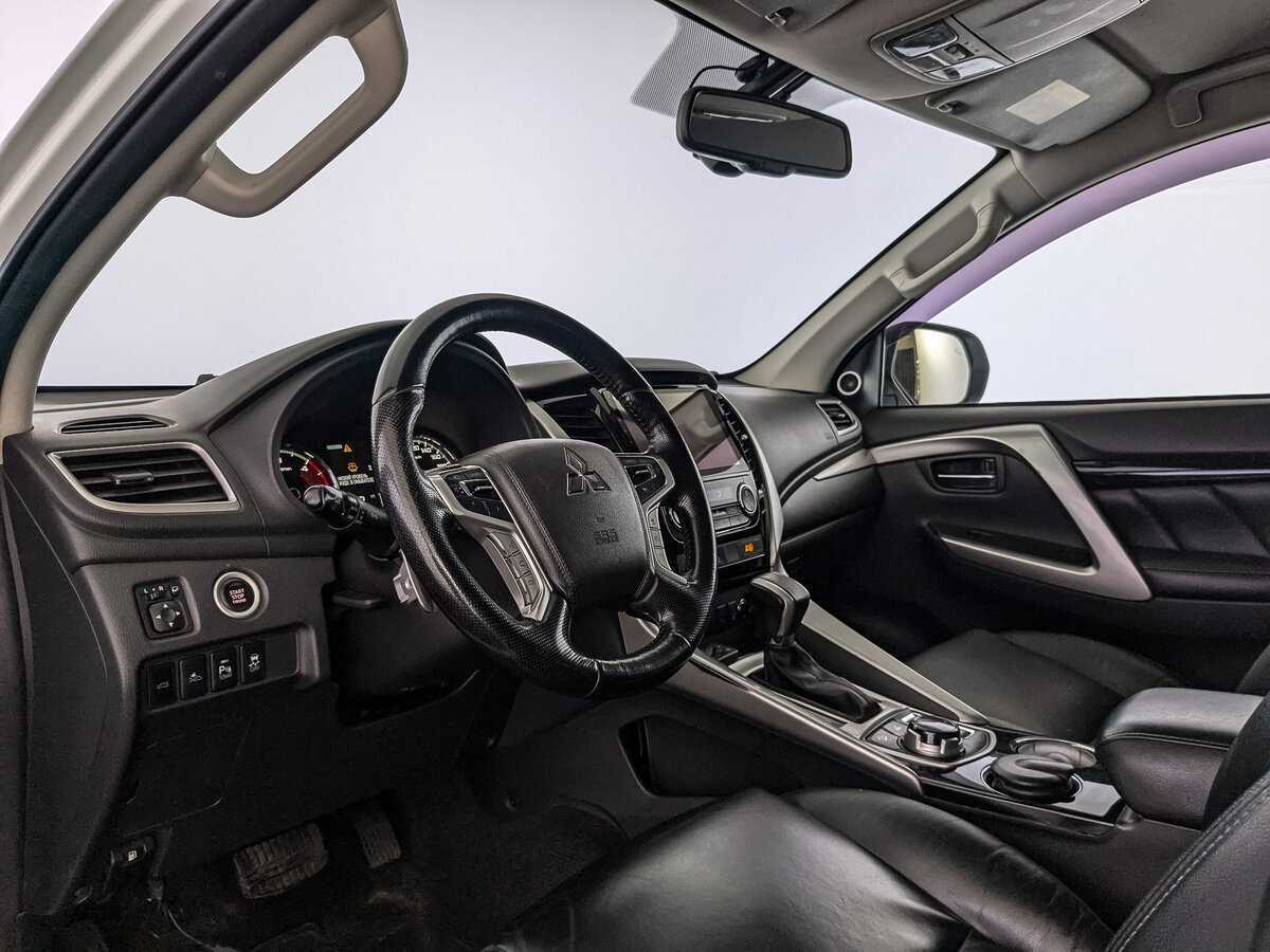 Купить Mitsubishi Pajero Sport, 2017, 187 635 км.. Фото: #12