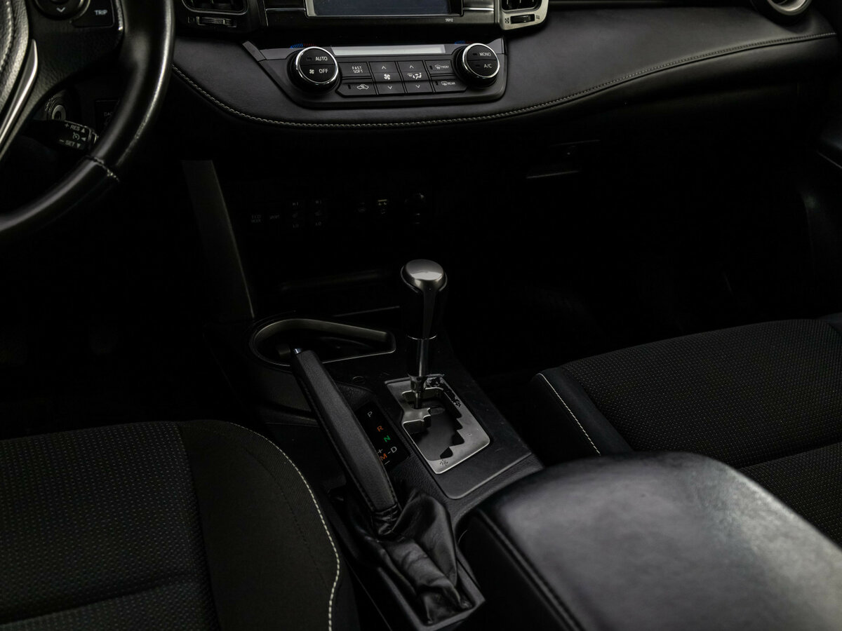 Купить Toyota RAV4, 2016, 118 908 км.. Фото: #8