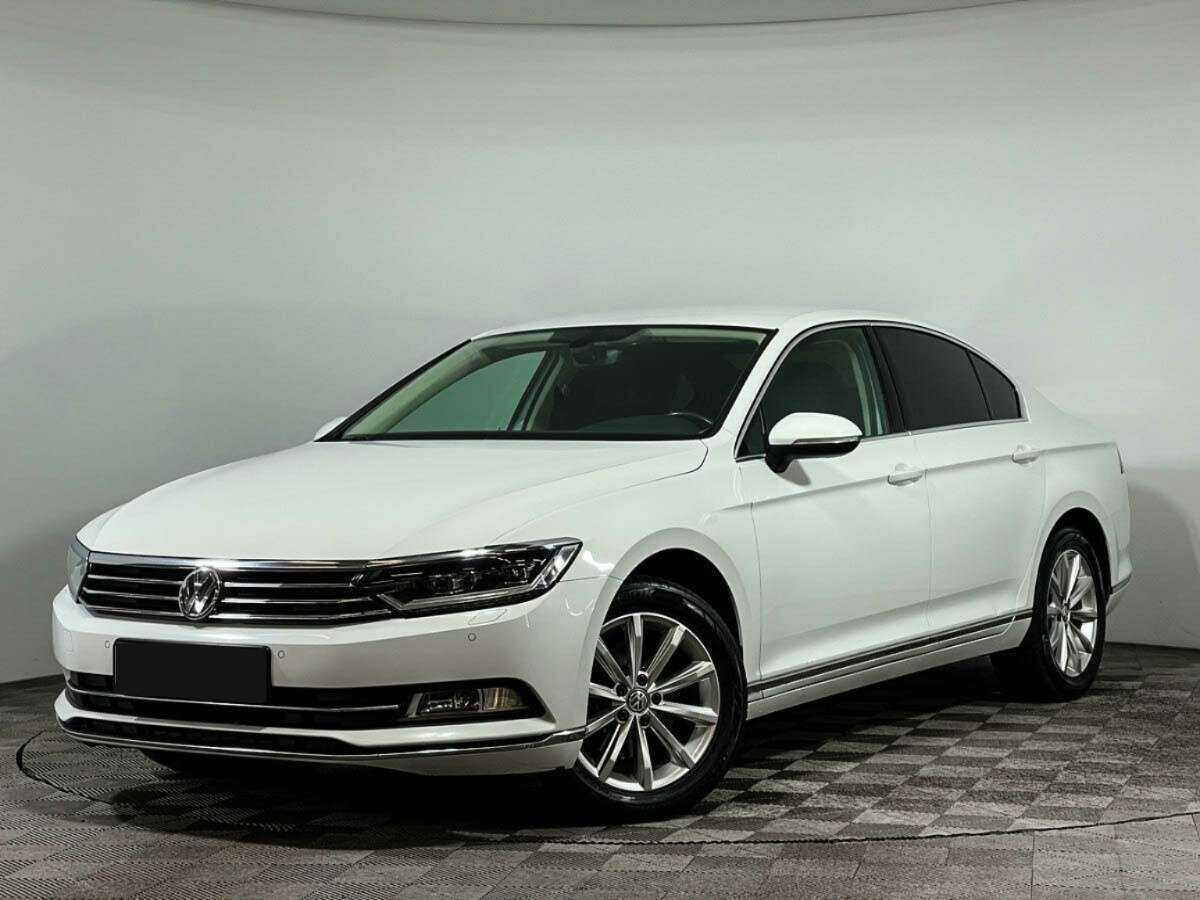 Купить Volkswagen Passat, 2017, 106 250 км.. Посмотреть фото