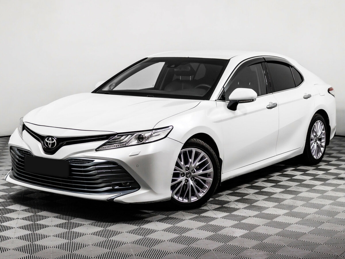 Купить Toyota Camry, 2019, 177 988 км.. Посмотреть фото