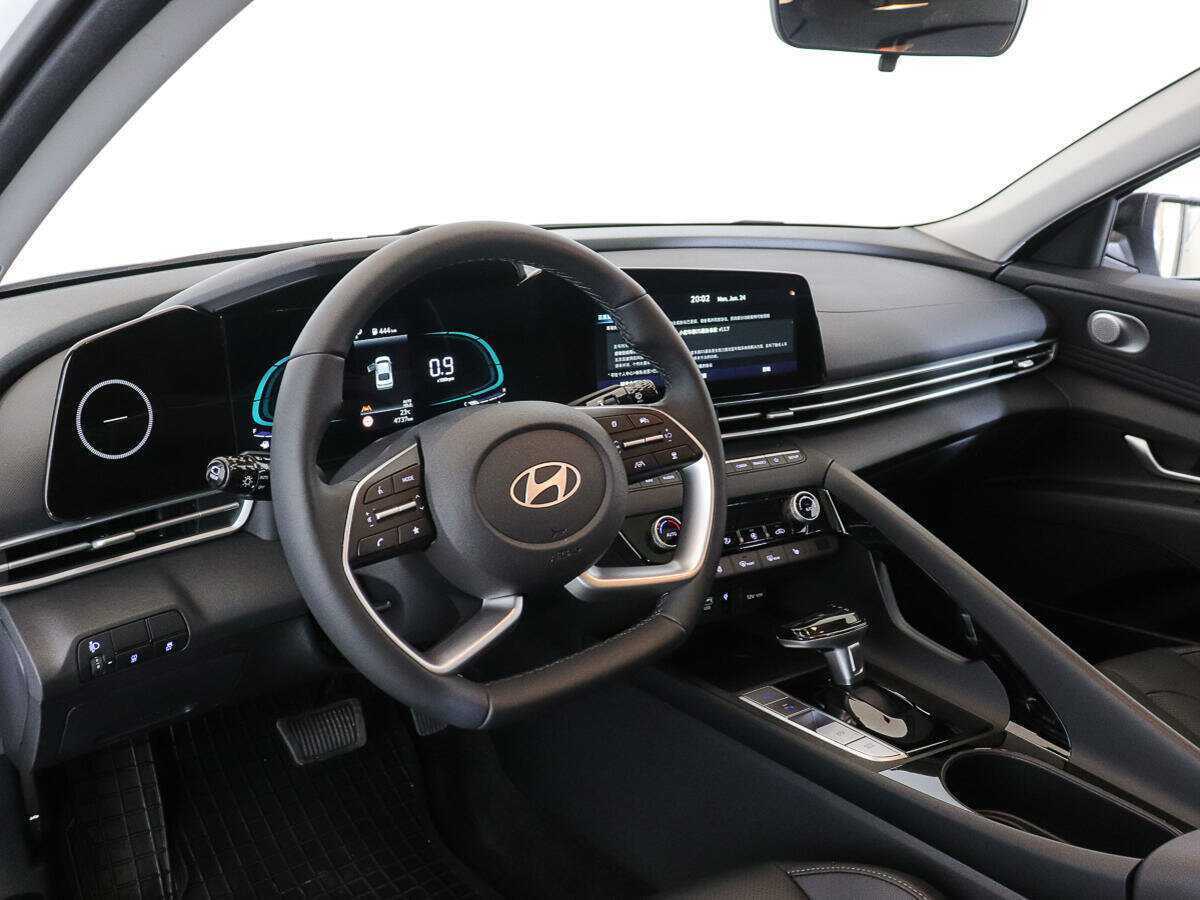 Купить Hyundai Elantra, 2024, 4 502 км.. Фото: #10
