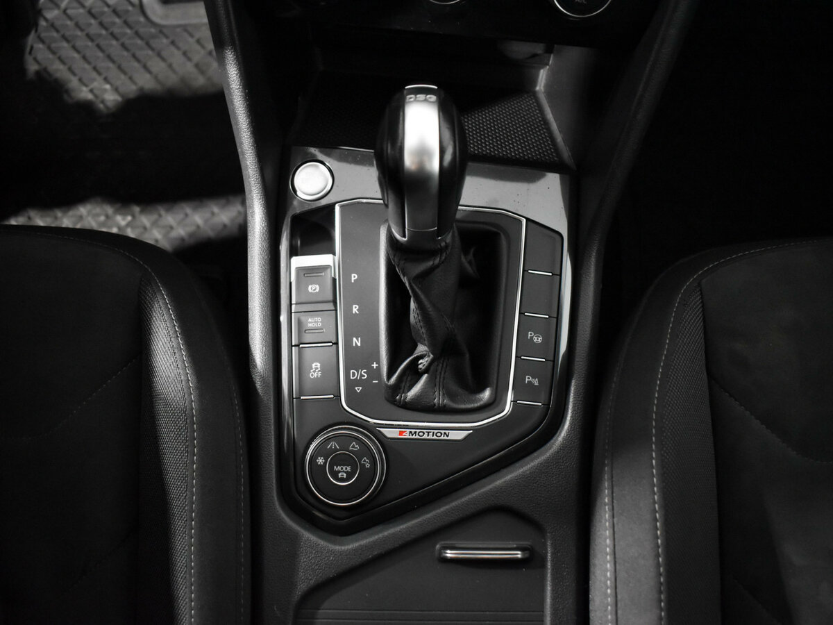 Купить Volkswagen Tiguan, 2017, 170 343 км.. Фото: #8