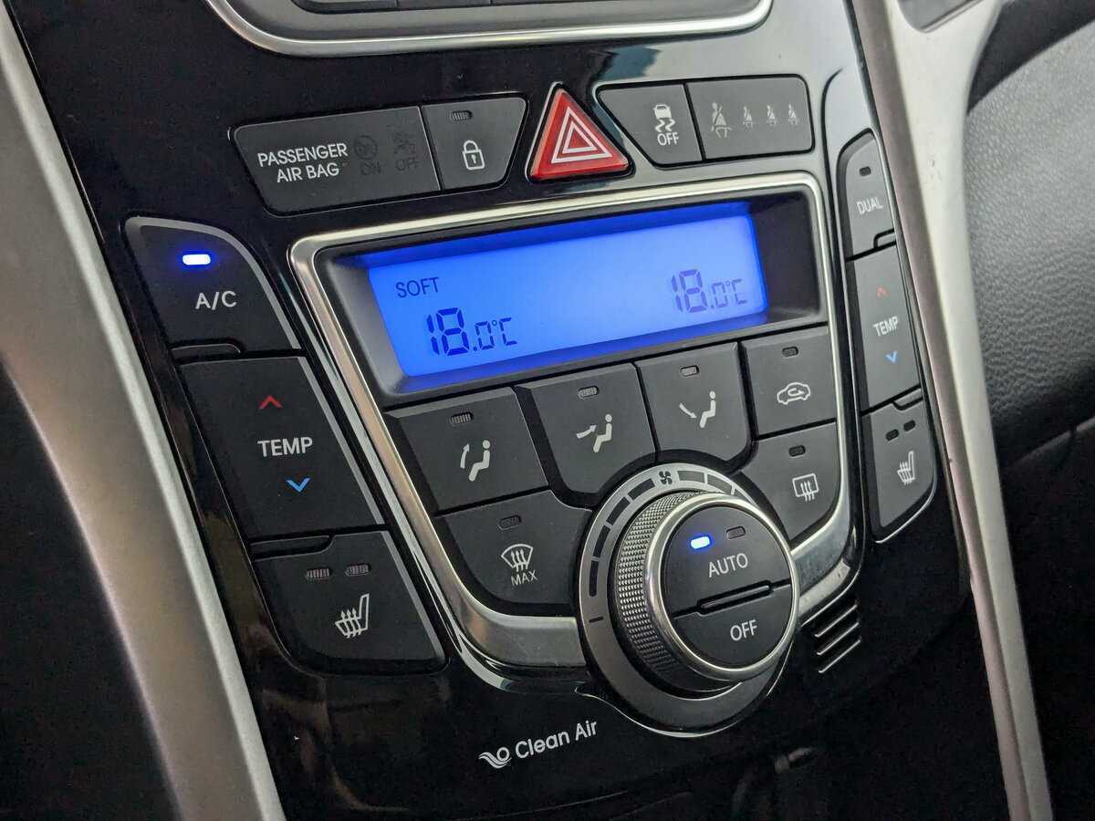 Купить Hyundai i30, 2014, 83 627 км.. Фото: #9