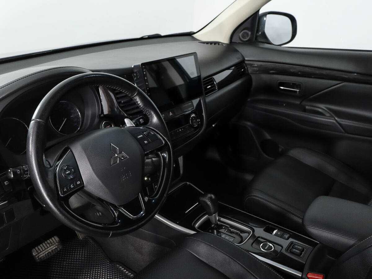 Купить Mitsubishi Outlander, 2017, 142 155 км.. Фото: #9