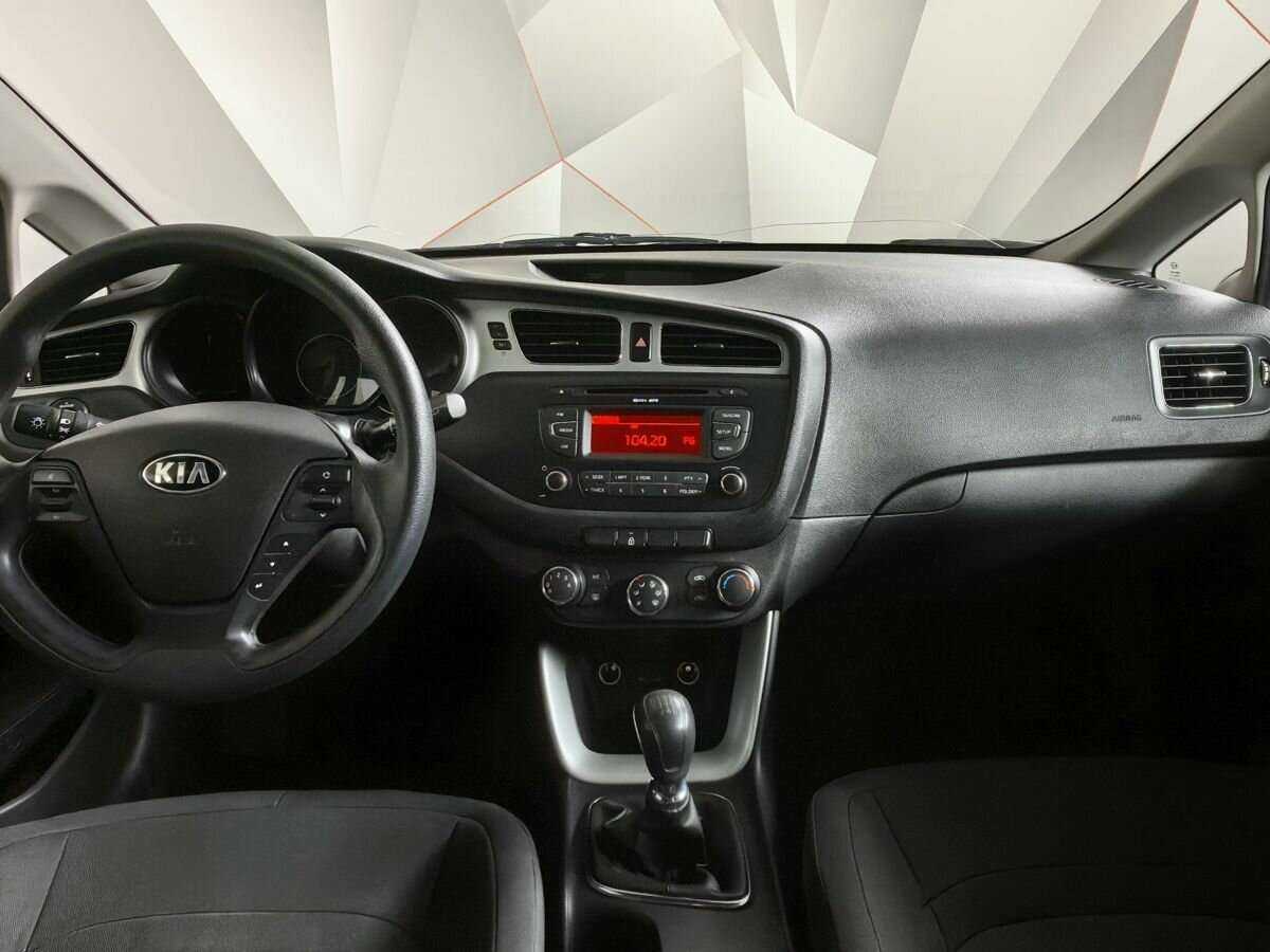 Купить Kia Ceed, 2014, 115 000 км.. Фото: #9